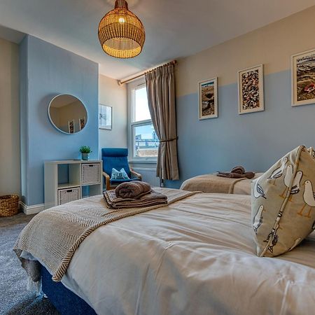 2 Bedrooms Modern, Stunning & Stylish Contractor House, Prime Portsmouth Location With Free Parking Permit, Summer Special Offer!! - By Blue Puffin Stays Exterior photo
