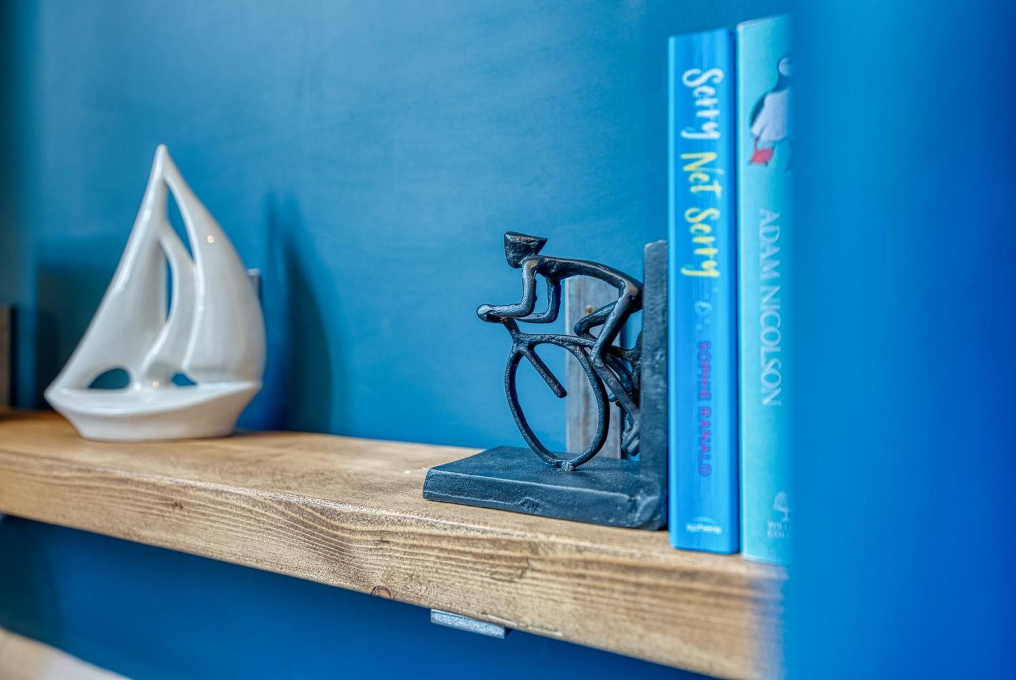 2 Bedrooms Modern, Stunning & Stylish Contractor House, Prime Portsmouth Location With Free Parking Permit, Summer Special Offer!! - By Blue Puffin Stays Exterior photo