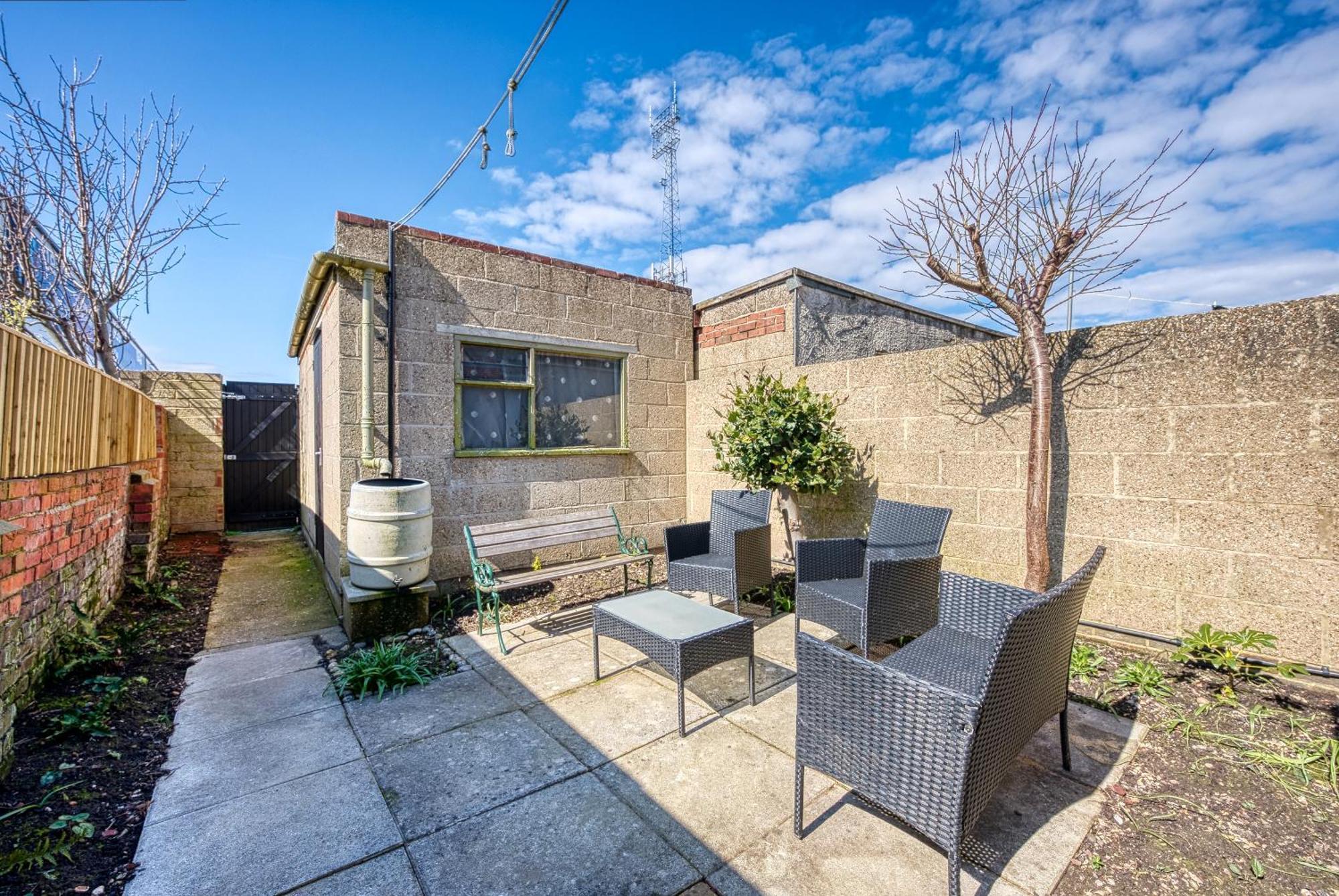 2 Bedrooms Modern, Stunning & Stylish Contractor House, Prime Portsmouth Location With Free Parking Permit, Summer Special Offer!! - By Blue Puffin Stays Exterior photo