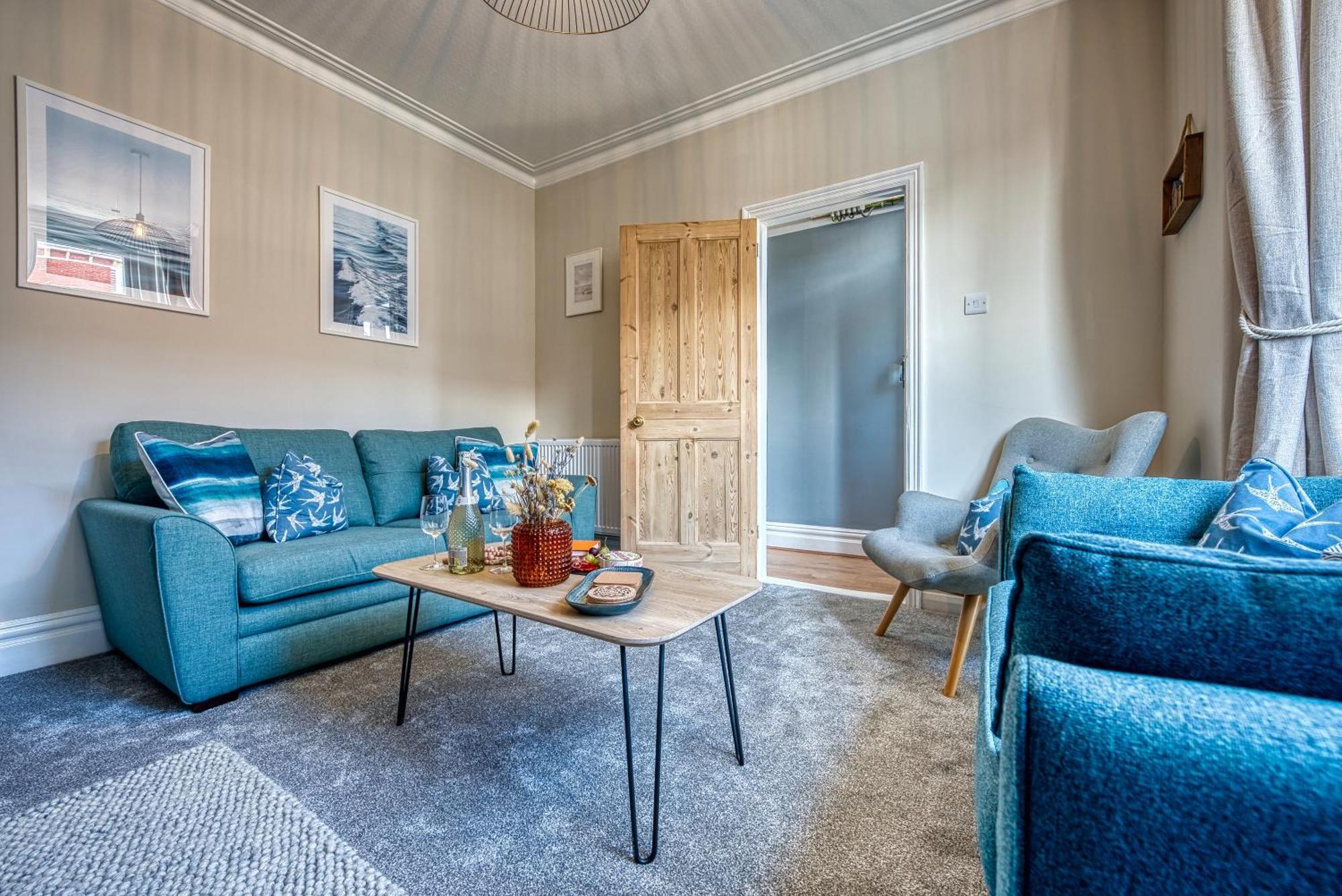 2 Bedrooms Modern, Stunning & Stylish Contractor House, Prime Portsmouth Location With Free Parking Permit, Summer Special Offer!! - By Blue Puffin Stays Exterior photo